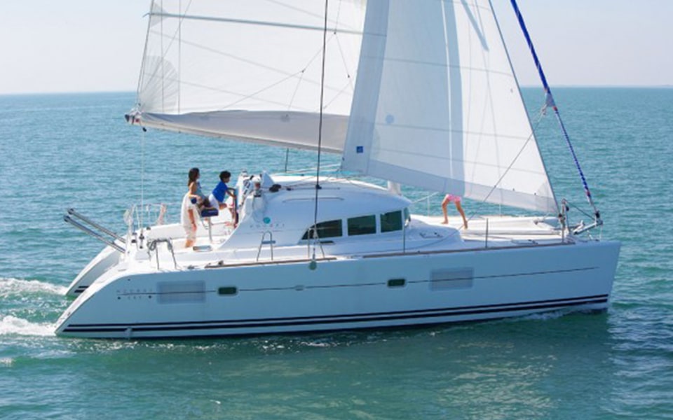 Catamarano Lagoon 38 ,golfo di Napoli, Napoli