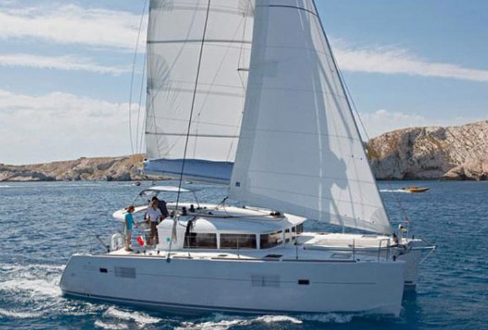 Catamarano Lagoon 400 S2 Minorca