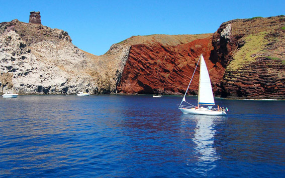 Crociera in barca a vela Arcipelago Toscano in catamarano