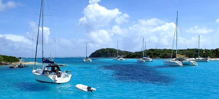 Vacanze luxury crociere caraibi grenadine in catamarano barca a vela