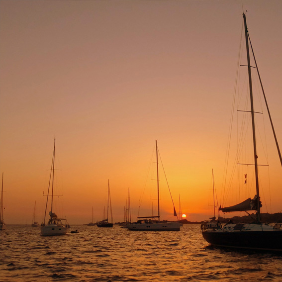 Vacanze crociera caraibi grenadine in catamarano barca a vela