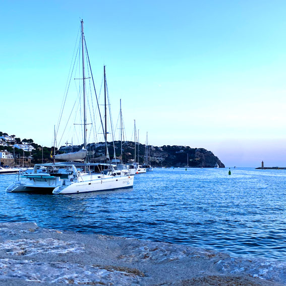 Vacanza alle Baleari in barca a vela e catamarano